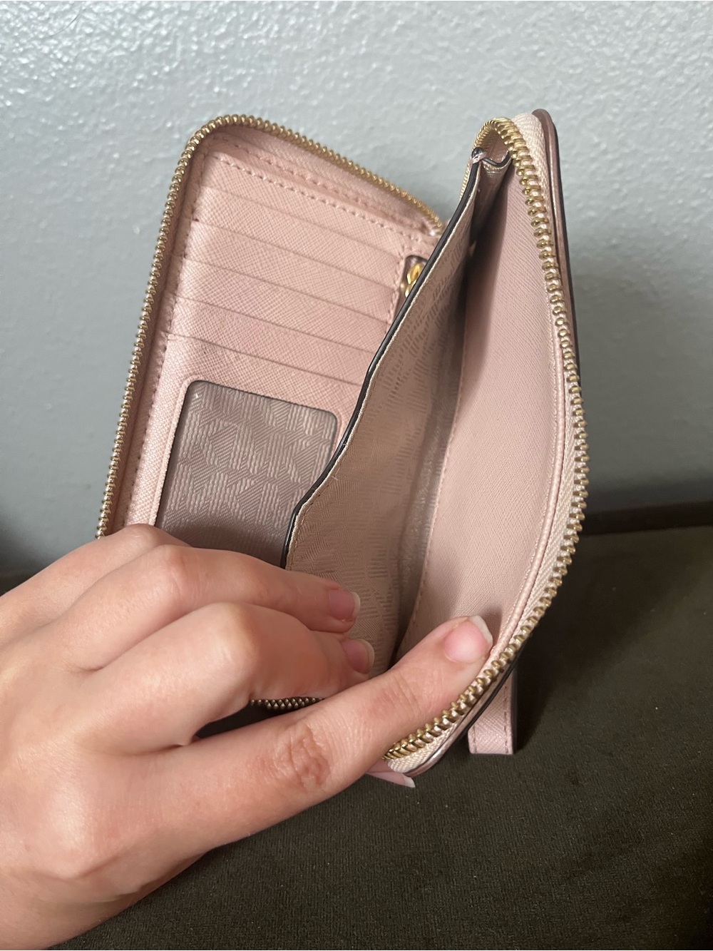 Michael Kors Blush Pink Saffiano Zip Wallet Wristlet - Picture 10 of 11
